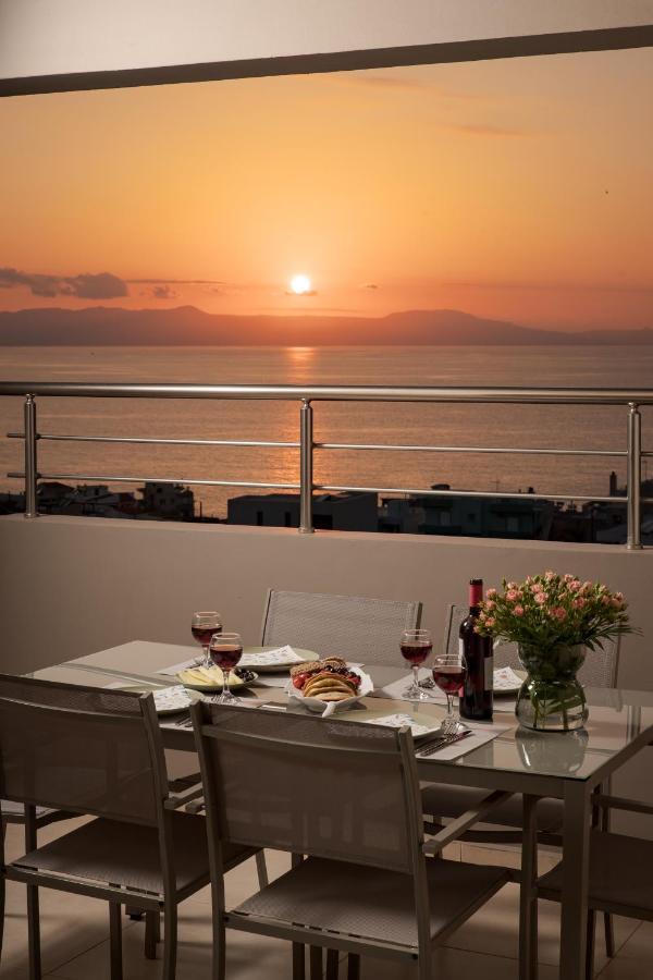 Overview Chania With Sea View And Amazing Sunset Eksteriør bilde