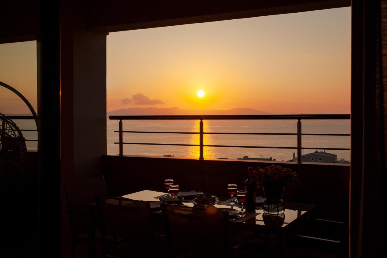 Overview Chania With Sea View And Amazing Sunset Eksteriør bilde