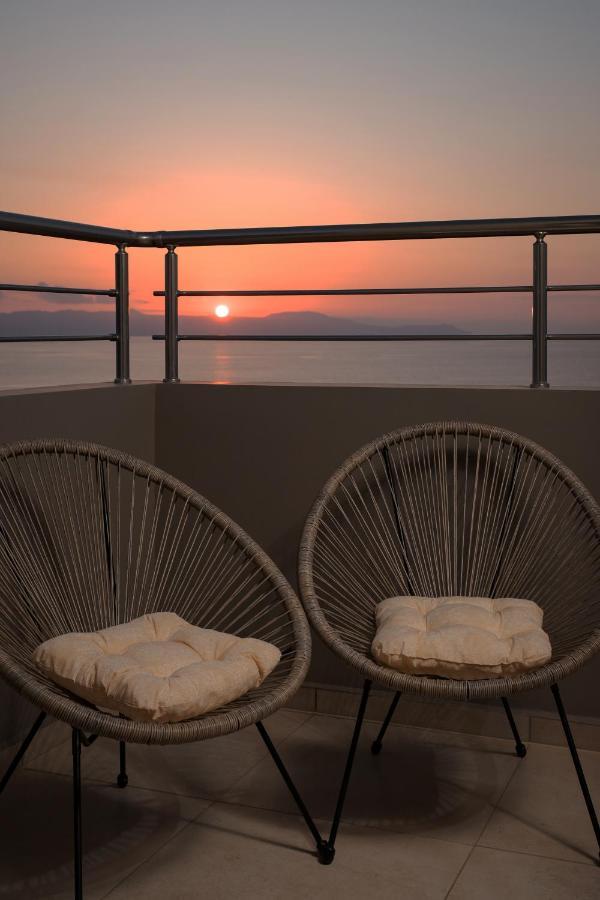 Overview Chania With Sea View And Amazing Sunset Eksteriør bilde